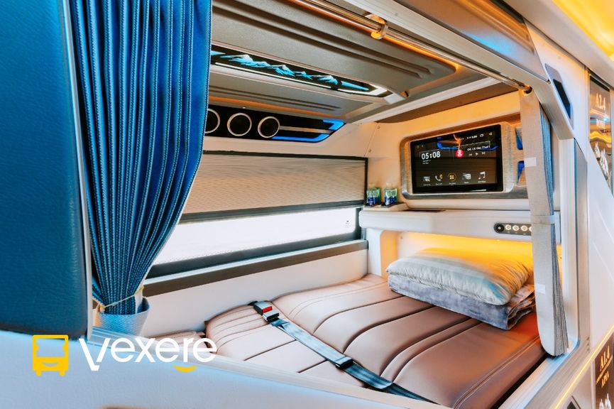 Xe Khách HK BUSLINES Huế đi Hà Nội: Đánh Giá Chi Tiết Về "Chuyên Cơ Mặt Đất"