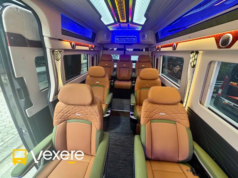 Ha-Long-Travel-Limousine-8