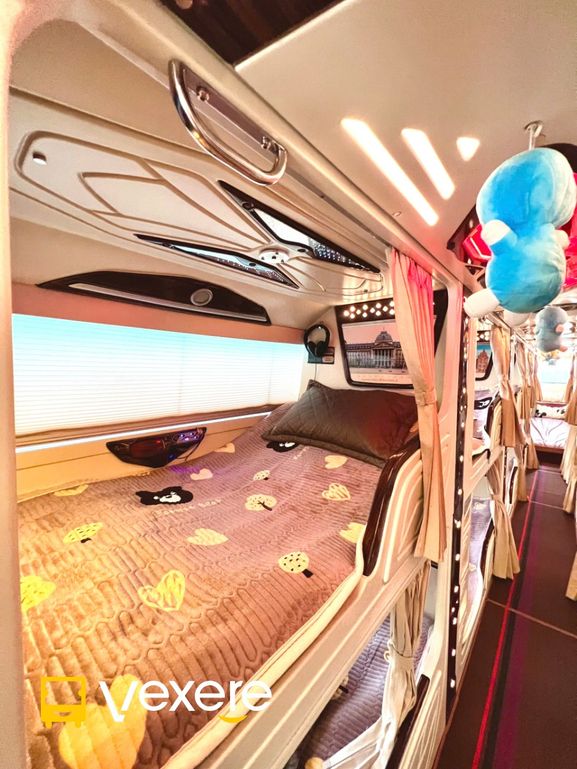 Minh-Chau-Limousine-3