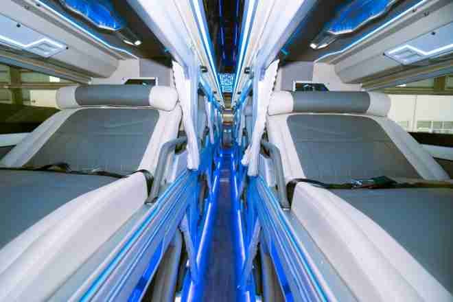 Thien-Ha-Limousine-4
