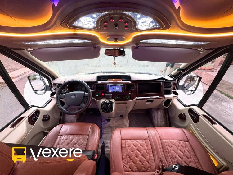Trung-Khanh-Limousine-9